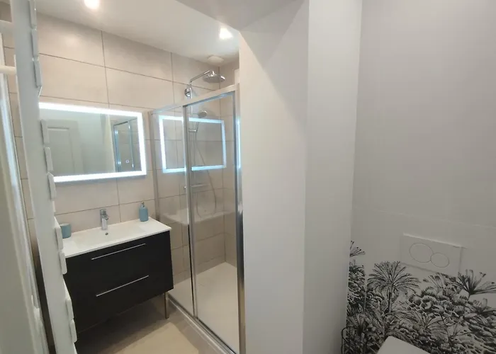 Maison 2 *
